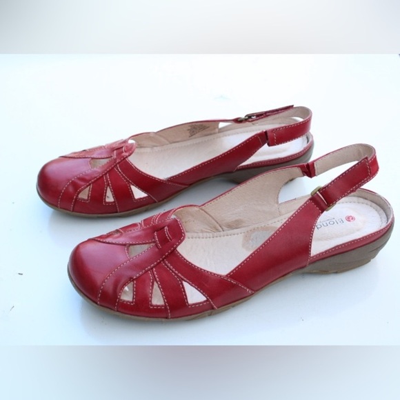 Blondo Aquaprotect sandals